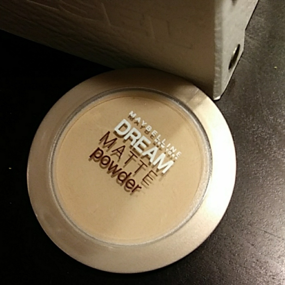 Maybelline dream matte